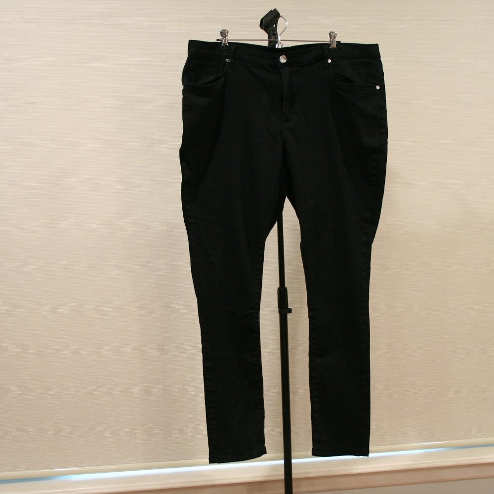 Venus Black Twill Pants with Rhinestone Studs Size 20